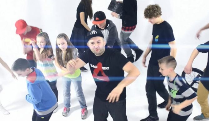 Arkadio i Stanisław Soyka w klipie do „Dla kogo żyjesz”