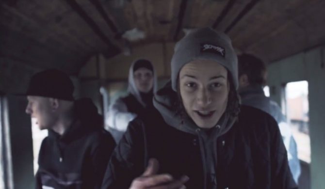 Deys x Kartky x Wac Toja x Żabson x Igrekzet x Guzior we wspólnym klipie