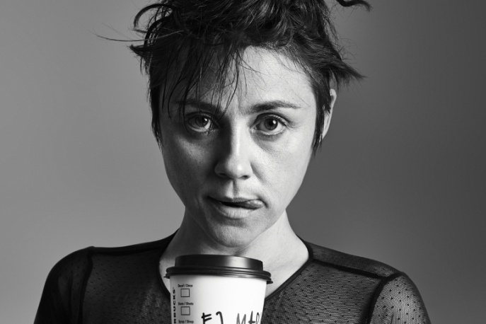 „Zamiast wojny róbmy dzieci” i odniesienie do Lecha Wałęsy w nowym singlu Marii Peszek