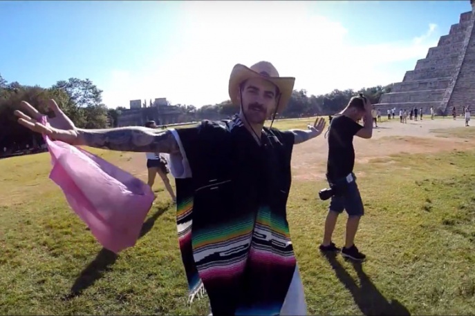 Quebonafide w Meksyku (wideo)