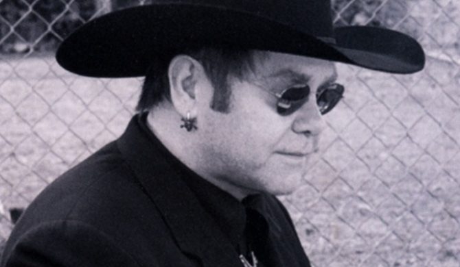 Elton John wyzdrowiał