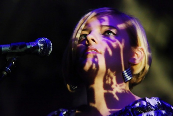 Nowe utwory Ani Dąbrowskiej na żywo