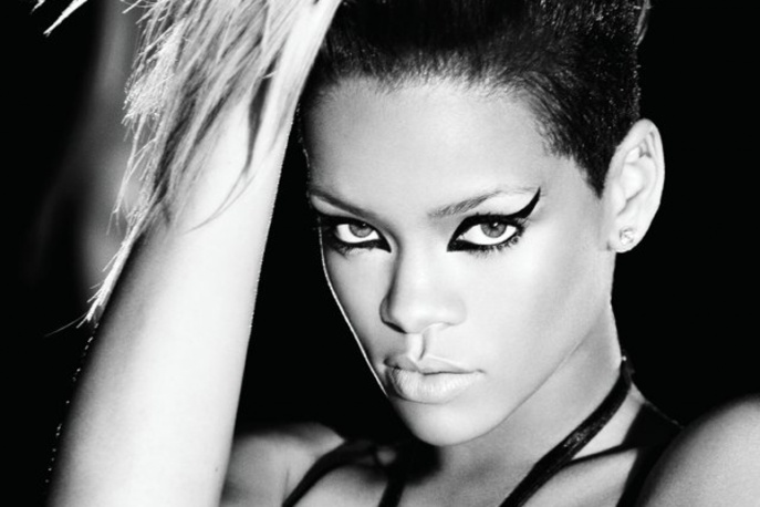 Rihanna chce seksu pod choinkę (Video)