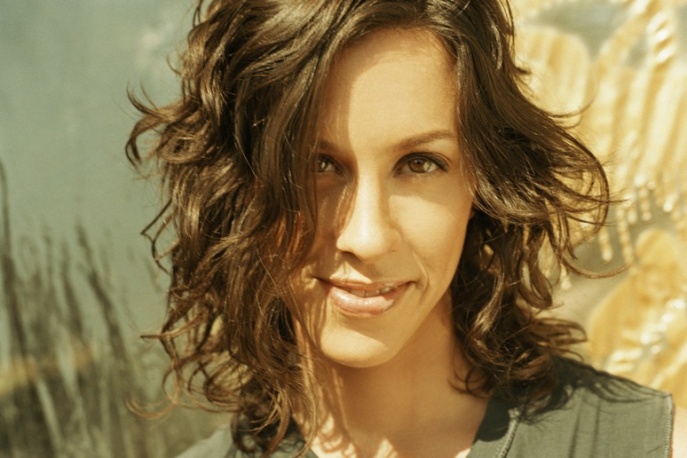 Alanis Morissette lubi sobie przyjarać