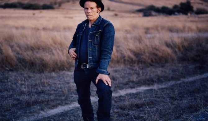 Tom Waits jako Hobbit