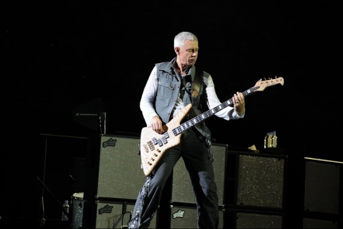 Okradła basistę U2