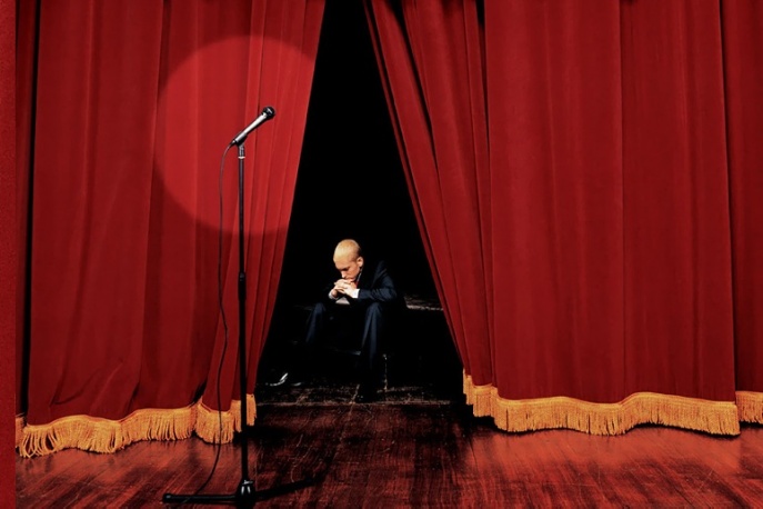 Eminem zaprasza na kolana