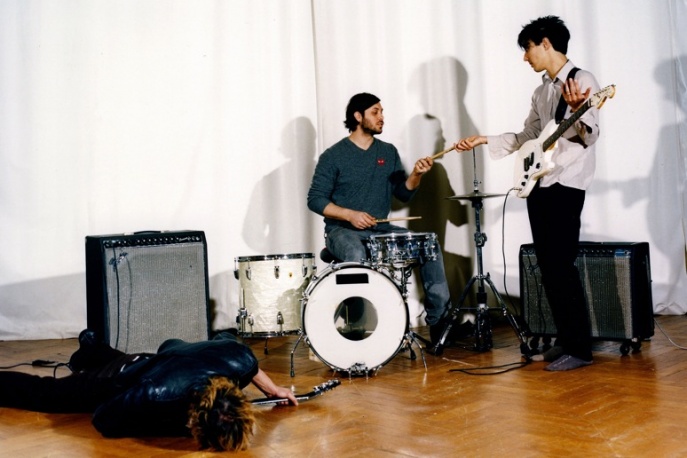 Goście na nowym albumie Liars