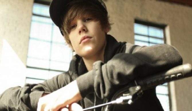 Justin Bieber spotkał się ze swoją 3-letnią fanką [video]