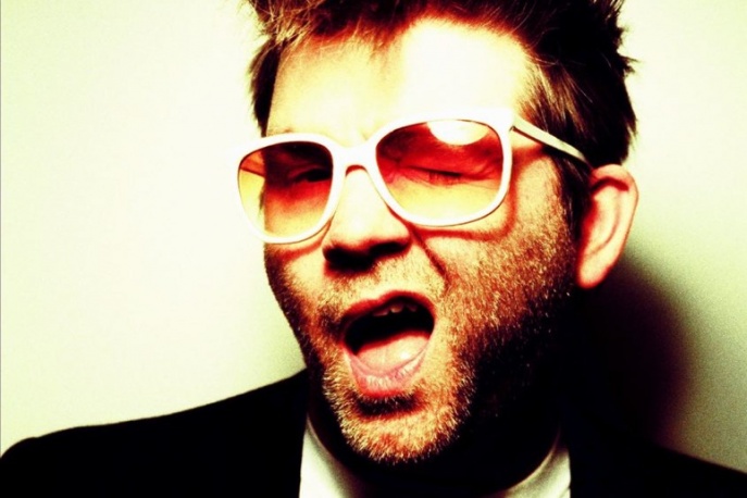 Teledysk: LCD Soundsystem – „Drunk Girls”