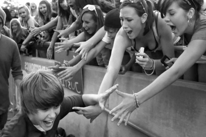Bieberomania w Sydney [video]